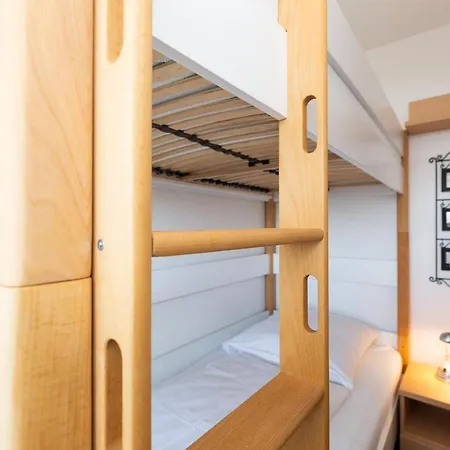 Lord Nelson 505 Apartment *